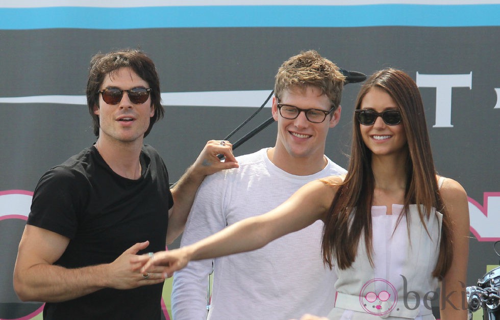 Ian Somerhadler, Nina Dobrev y Zach Roerig en la Comic-Con 2012