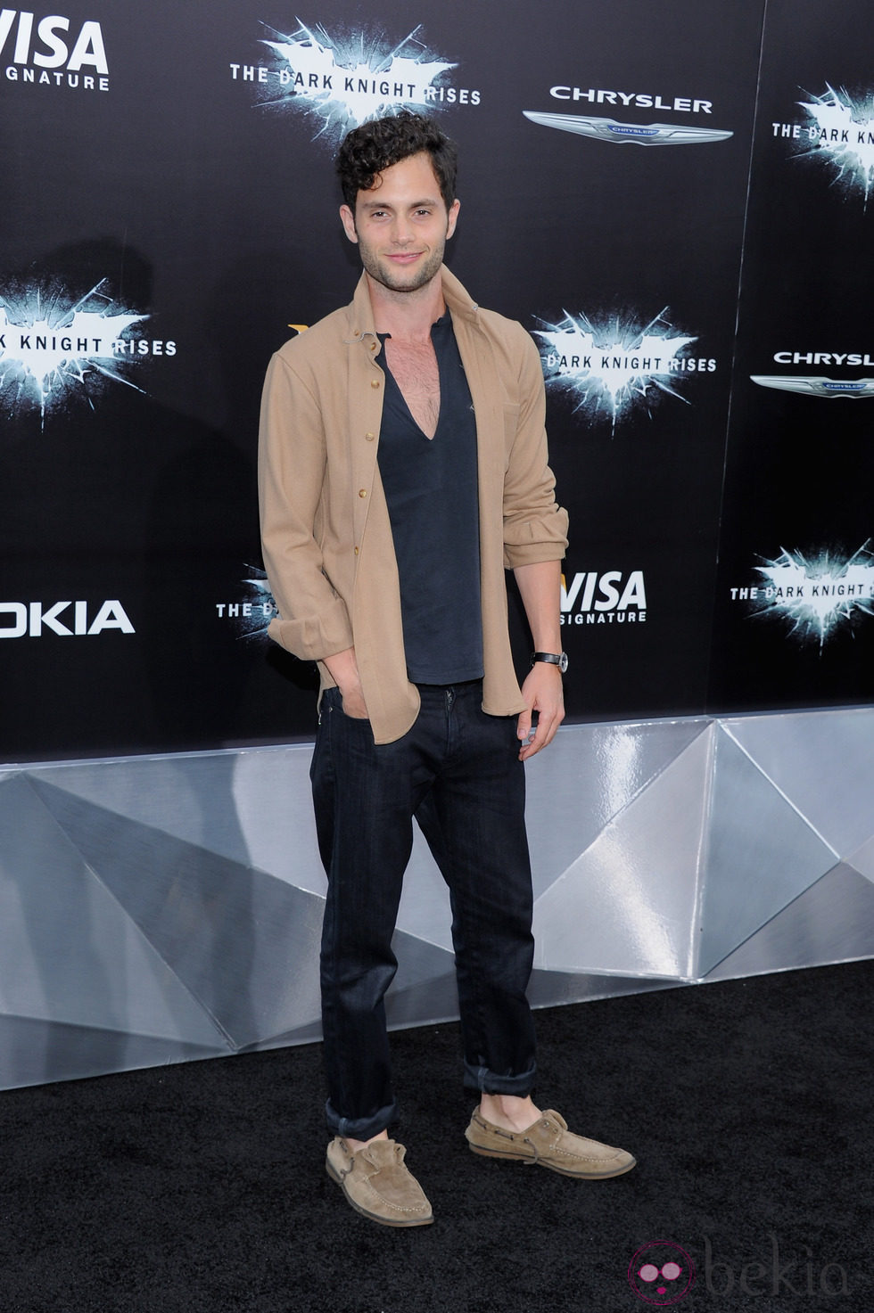 Penn Badgley en el estreno de 'El Caballero Oscuro: La leyenda renace' en Nueva York