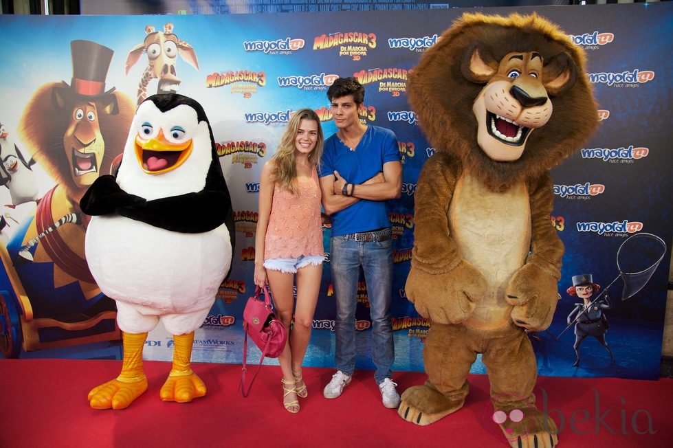 Javier de Miguel y Miriam Pérez en el estreno de 'Madagascar 3' en Madrid