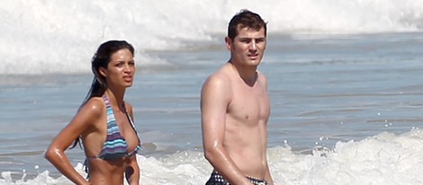 Iker Casillas y Sara Carbonero en las playas de Brasil en verano de 2011