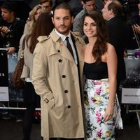 Tom Hardy y Charlotte Riley en el estreno de 'El caballero oscuro: la leyenda renace' en Londres