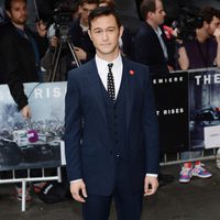 Joseph Gordon Levitt en el estreno de 'El caballero oscuro: la leyenda renace' en Londres