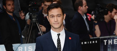 Joseph Gordon Levitt en el estreno de 'El caballero oscuro: la leyenda renace' en Londres