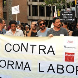 Famosos encabezan la manifestación contra la subida de impuestos de cultura