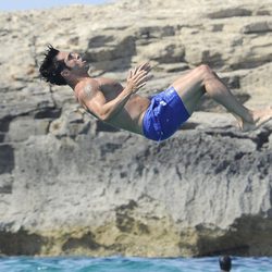 David Bustamante se divierte durante sus vacaciones en Ibiza