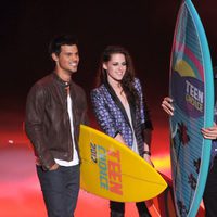 Taylor Lautner, Kristen Stewart y Robert Pattinson en la gala Teen Choice Awards 2012 