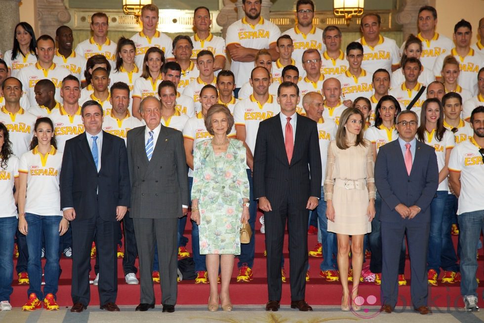 Los Reyes y los Príncipes en la audiencia al equipo olímpico español de Londres 2012