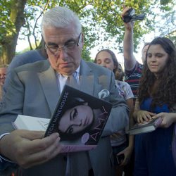 Mitch Winehouse firma la biografía sobre Amy Winehouse