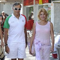 La Baronesa Thyssen y Manolo Segura en Ibiza