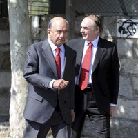 Emilio Botín en la capilla ardiente de Gregorio Peces-Barba