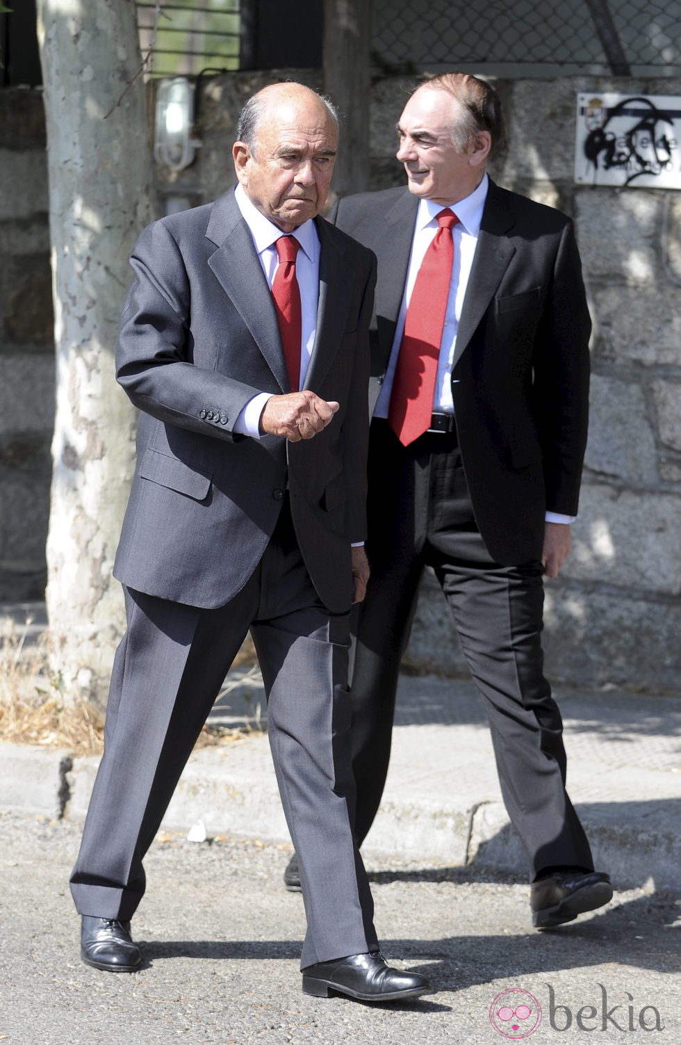 Emilio Botín en la capilla ardiente de Gregorio Peces-Barba