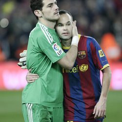 Iker Casillas y Andrés Iniesta