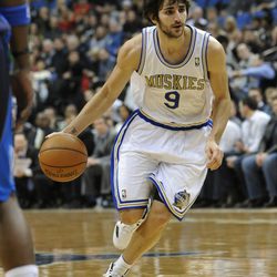 Ricky Rubio jugando en Minneapolis en enero 2012