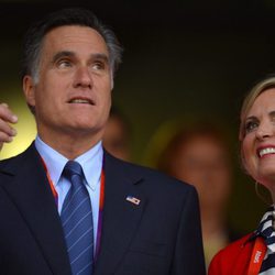 Mitt Romney y su mujer Ann en la ceremonia de inauguración de los Juegos Olímpicos