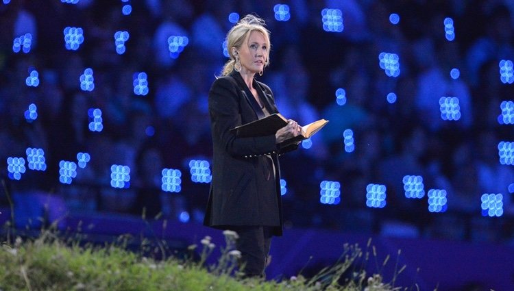 JK Rowling en la ceremonia de inauguración de los Juegos Olímpicos