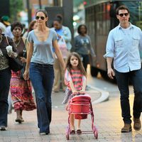 Tom Cruise y Katie Holmes, día familiar con su hija Suri