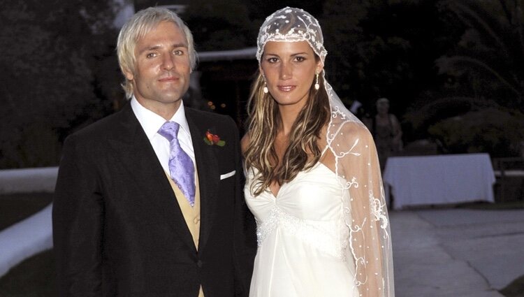 Santiago Cañizares y Mayte García el día de su boda