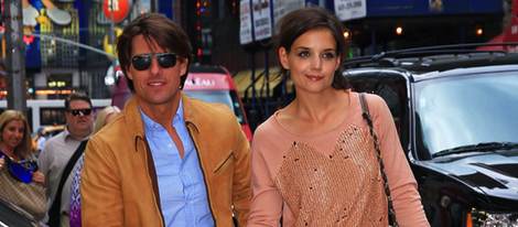 Tom Cruise y Katie Holmes pasean cogidos de la mano por Nueva York