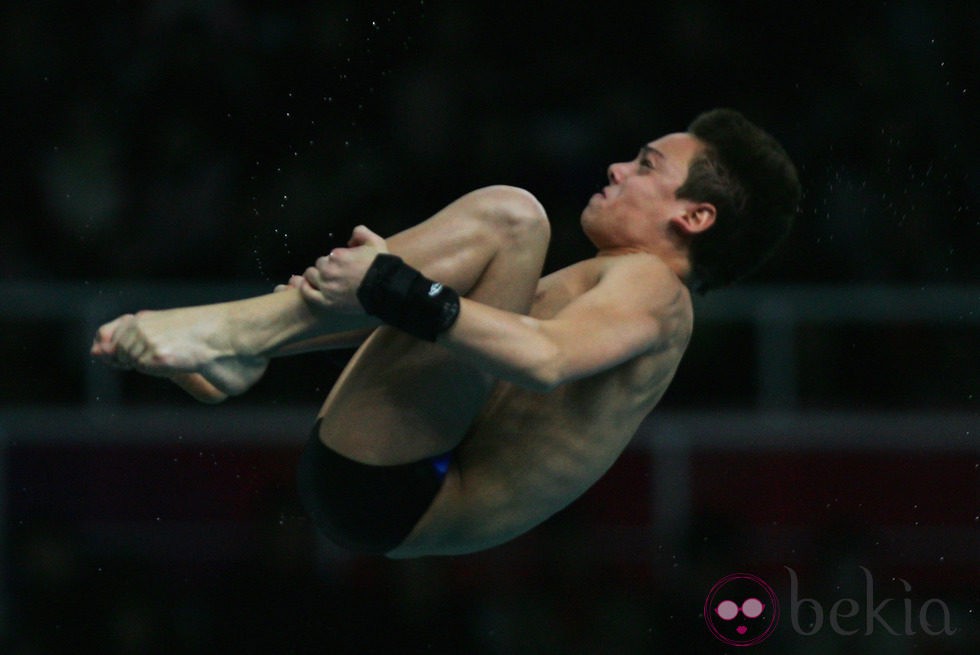 El deportista Tom Daley durante uno de sus saltos de trampolín