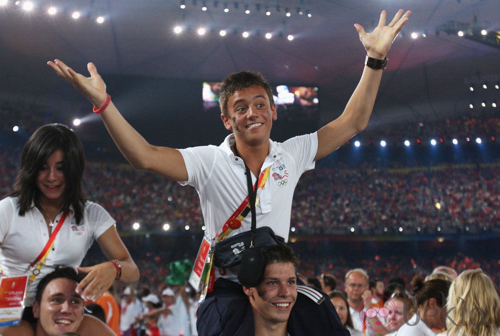 Tom Daley en la ceremonia de clausura de los Juegos Olímpicos de Pekín 2008