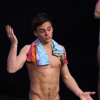 Tom Daley se lamenta tras uno de sus saltos desde el trampolín