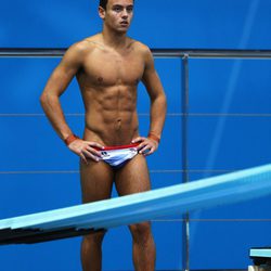 Tom Daley entrenando para los Juegos Olímpicos de Londres 2012