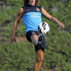 Carles Puyol entrenando tras recibir el alta médica