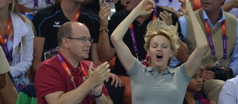 Alberto de Mónaco junto a una entregada Princesa Charlene en Londres 2012