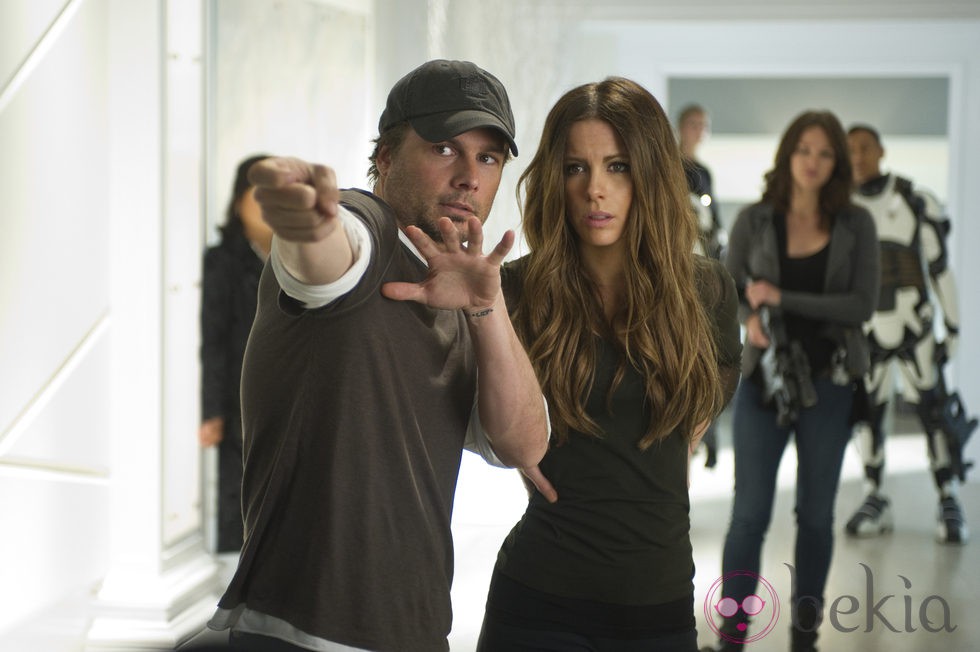 Kate Beckinsale y Len Wiseman durante el rodaje de 'Desafío total'