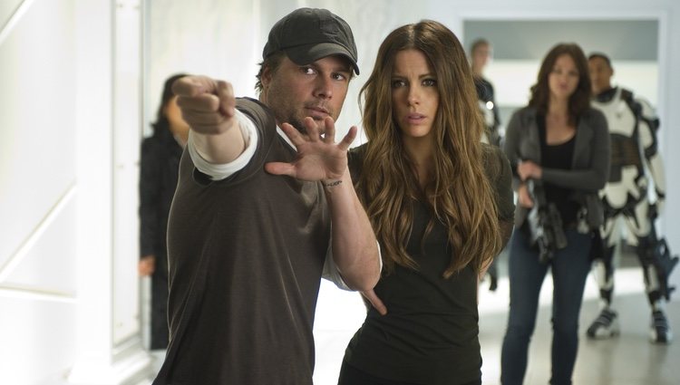 Kate Beckinsale y Len Wiseman durante el rodaje de 'Desafío total'