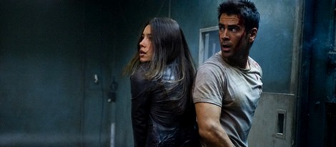 Jessica Biel y Colin Farrell en la película 'Desafío total'