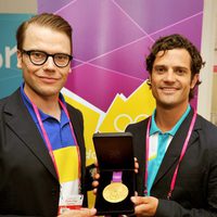 Daniel y Carlos Felipe de Suecia con una medalla de oro en Londres 2012