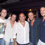 Juan Peña, Kike Sarasola y Carlos Marrero en una fiesta organizada en Ibiza