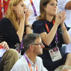 Las Princesas de York viendo ciclismo en pista en Londres 2012