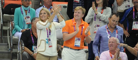 Guillermo y Máxima de Holanda en una competición de natación en Londres 2012