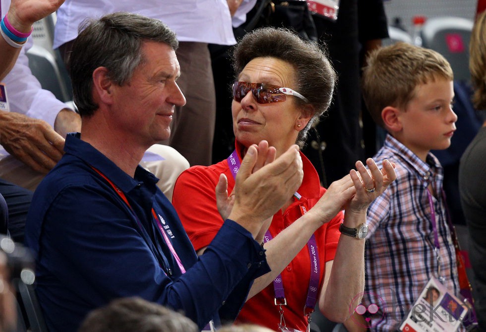 La Princesa Ana y Sir Timothy Laurence en una competición de Londres 2012