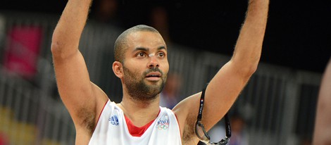 Tony Parker tras un partido de baloncesto de los Juegos Olímpicos de Londres 2012