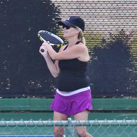 Reese Witherspoon practica tenis embarazada por tercera vez