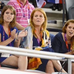 Sarah Ferguson y las Princesas de York en Londres 2012