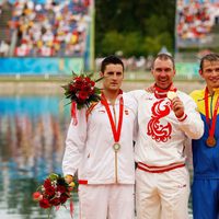 David Cal en el podium en los Juegos Olímpicos de Pekín 2008