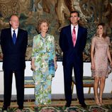 Los Reyes y los Príncipes Felipe y Letizia en la cena a las autoridades de Baleares