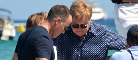 Elton John y David Furnish de vacaciones en Saint-Tropez