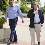 Enrique González Macho a su llegada al tanatorio para despedirse de Sancho Gracia