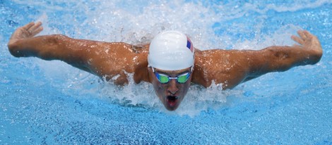 Ryan Lochte nadando