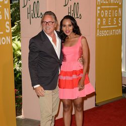 Don Johnson y Kerry Washington en el almuerzo de la Asociación de Prensa Extranjera de Hollywood