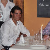 El Rey Juan Carlos y Rafa Nadal cenan juntos en Mallorca