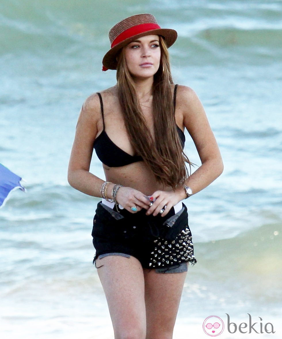 Lindsay Lohan en las playas de Malibú