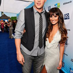 Cory Monteith y Lea Michele en la entrega de los premios Do Something 2012