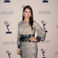 Mayim Bialik en la fiesta de la Academia de Televisión 2012