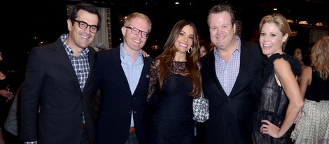 Ty Burrell, Jesse Tyler Ferguson, Sofía Vergara, Eric Stonestreet y Julie Bowen en la fiesta de la Academia de Televisión